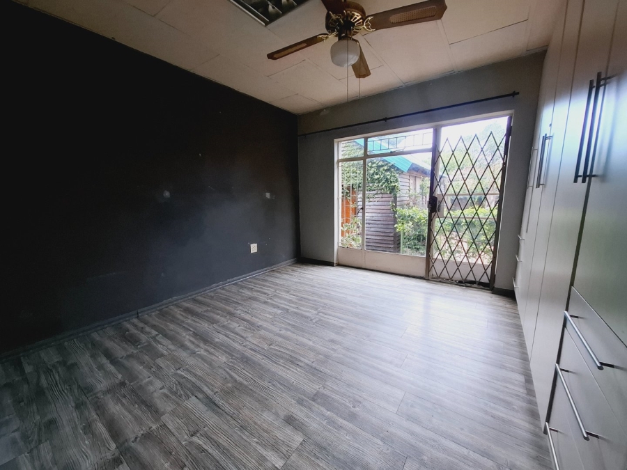 5 Bedroom Property for Sale in Fichardt Park Free State